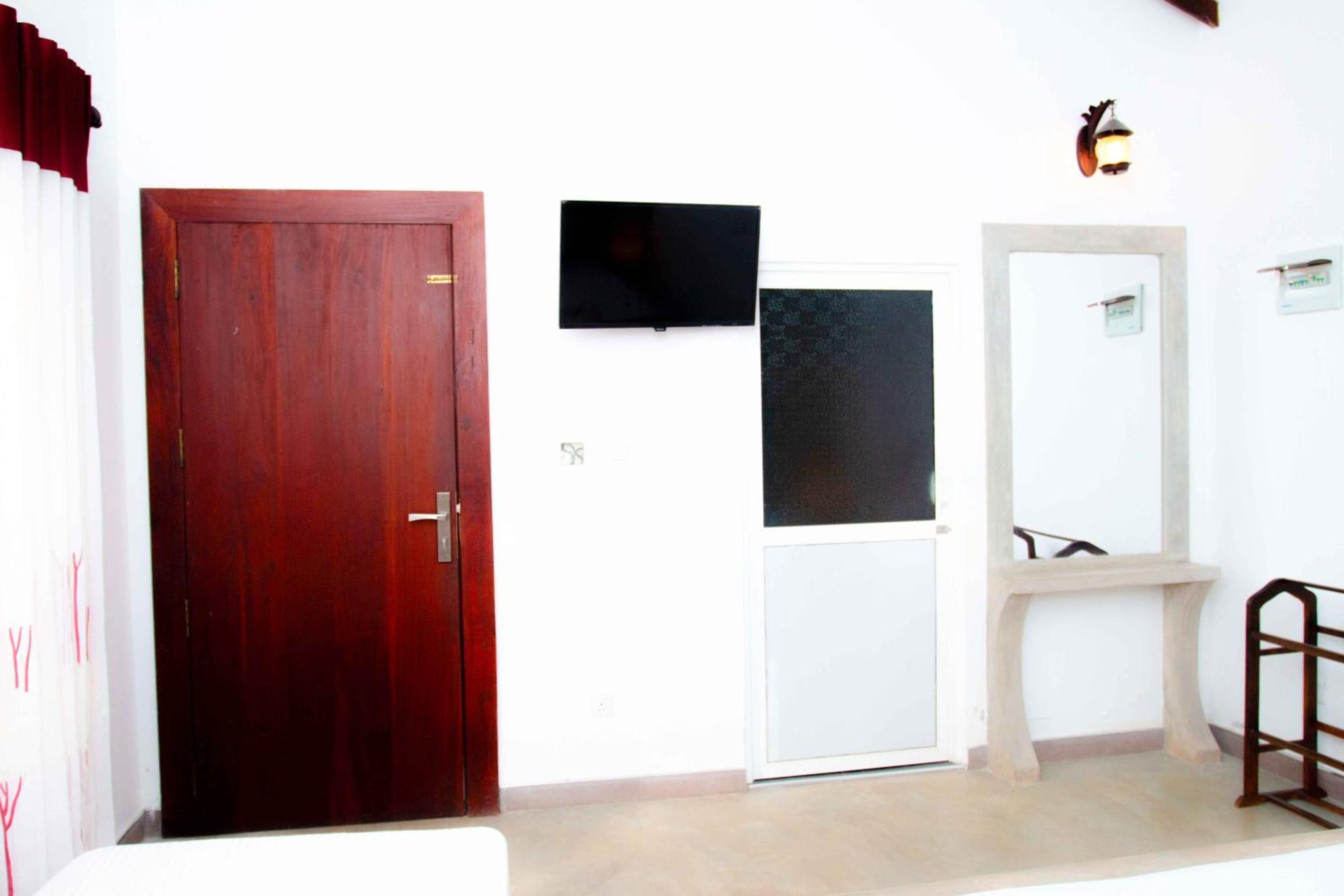 Mandavilla Airport Transit Hotel Katunayaka Extérieur photo